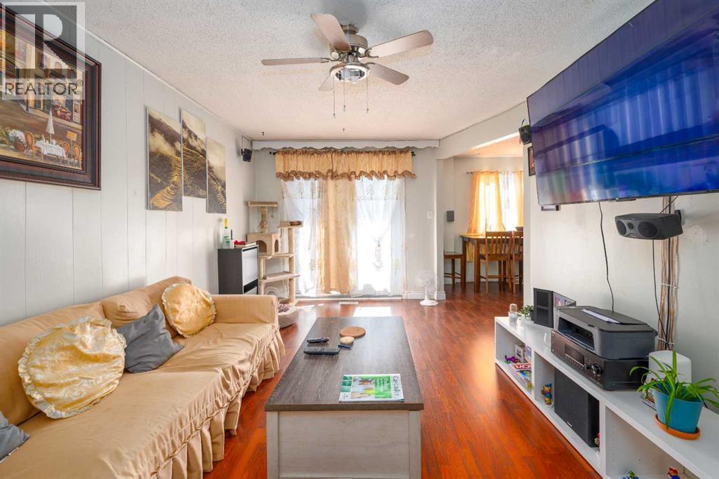 7627 24A Street SE - 7