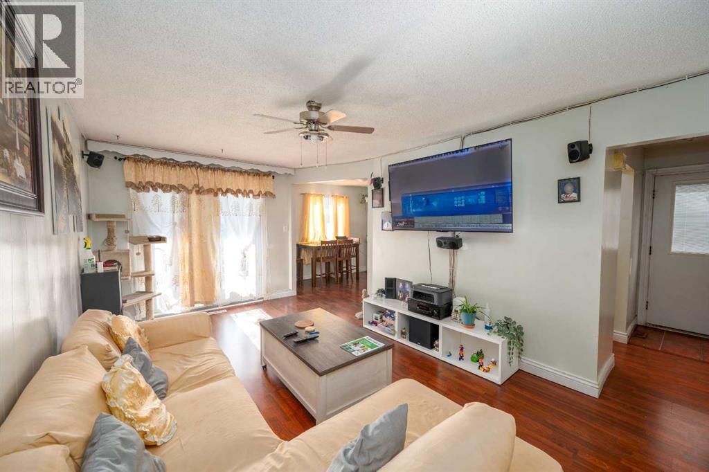 7627 24A Street SE - 6