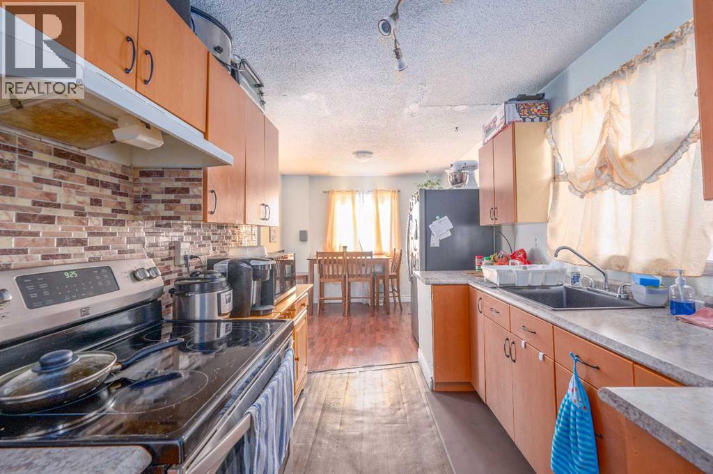 7627 24A Street SE - 10
