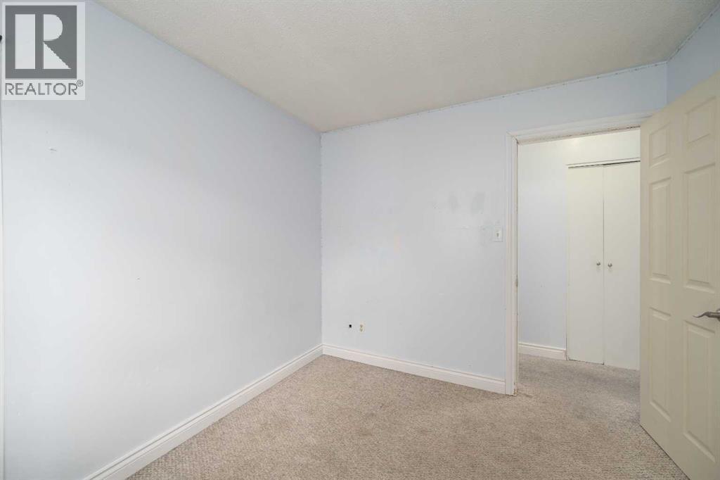 7627 24A Street SE - 19
