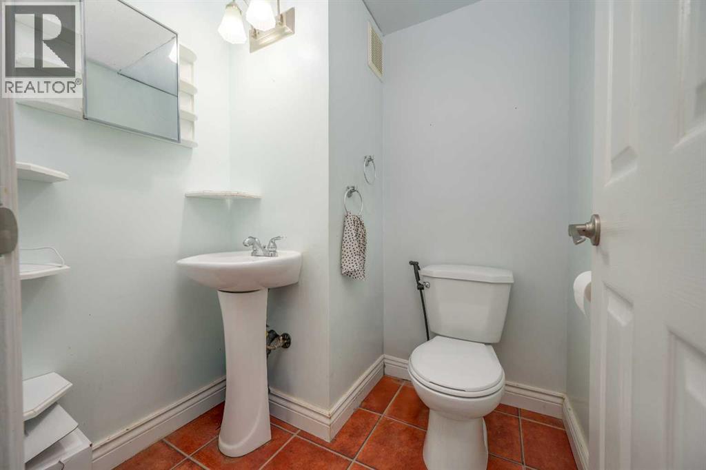 7627 24A Street SE - 13