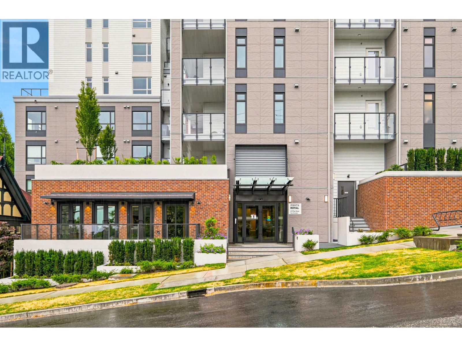 114 82 FIRST STREET, New Westminster