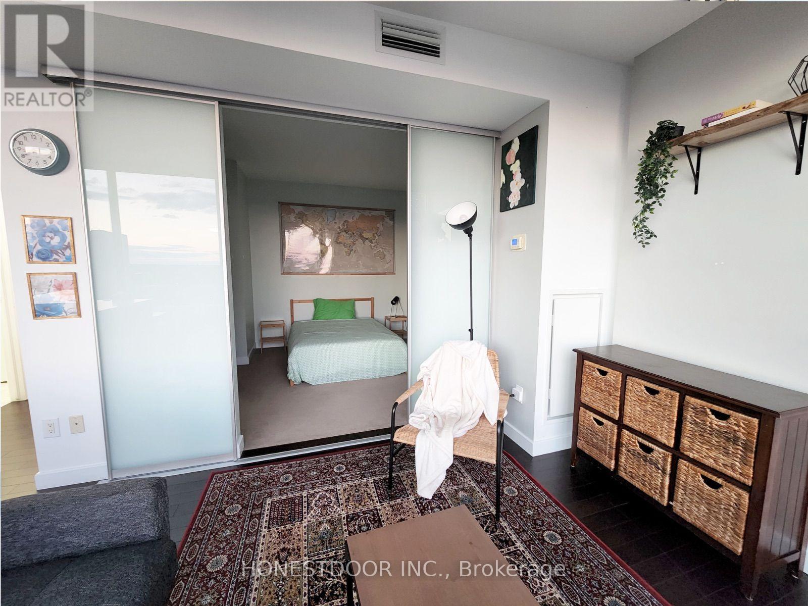 #1504 201 PARKDALE AVENUE - 6