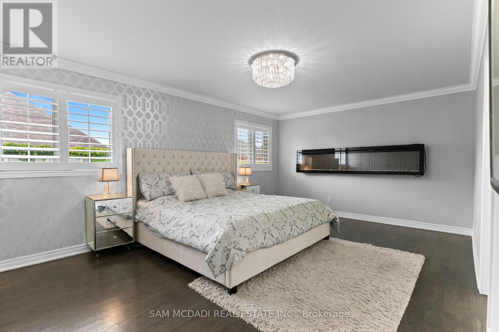 29 DELROSA WAY - 21