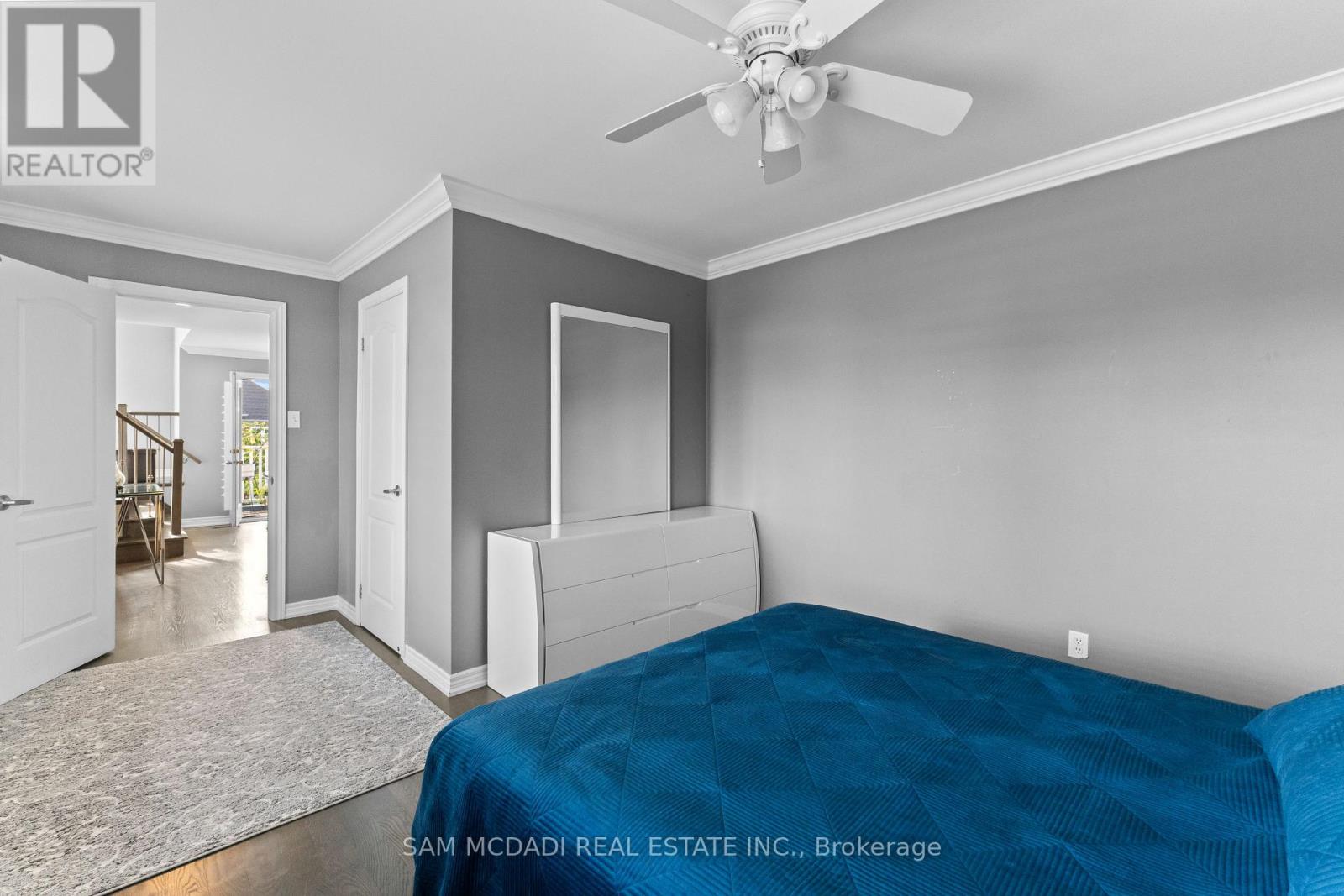 29 DELROSA WAY - 31