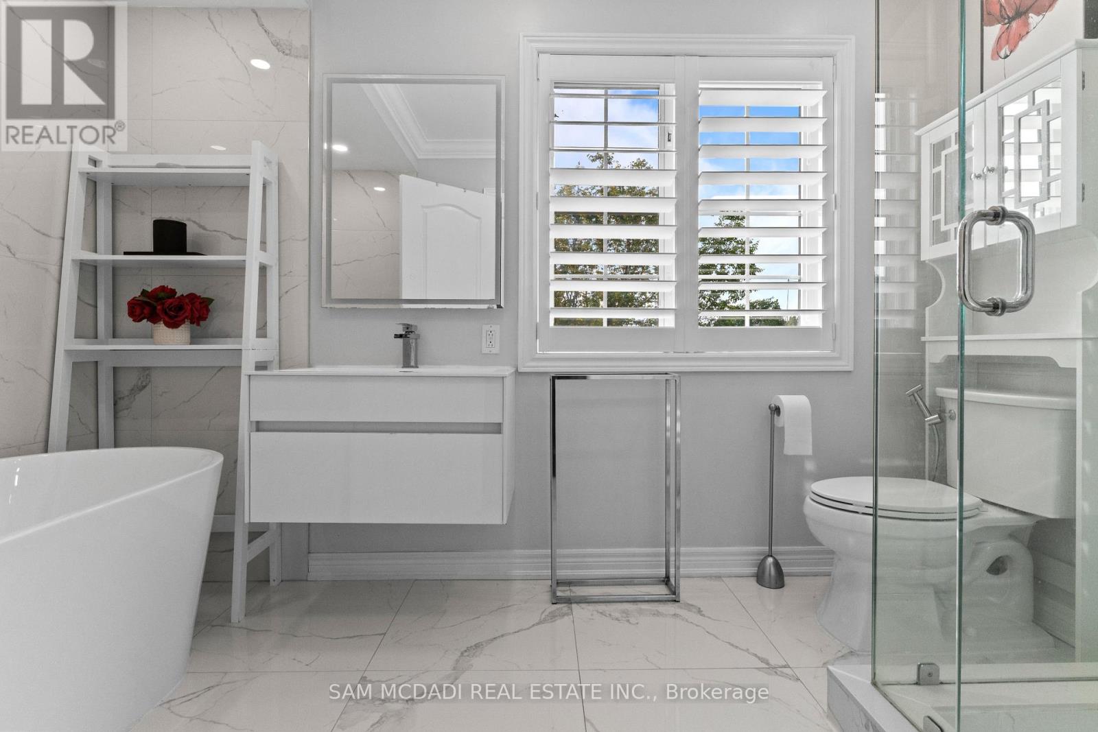 29 DELROSA WAY - 34