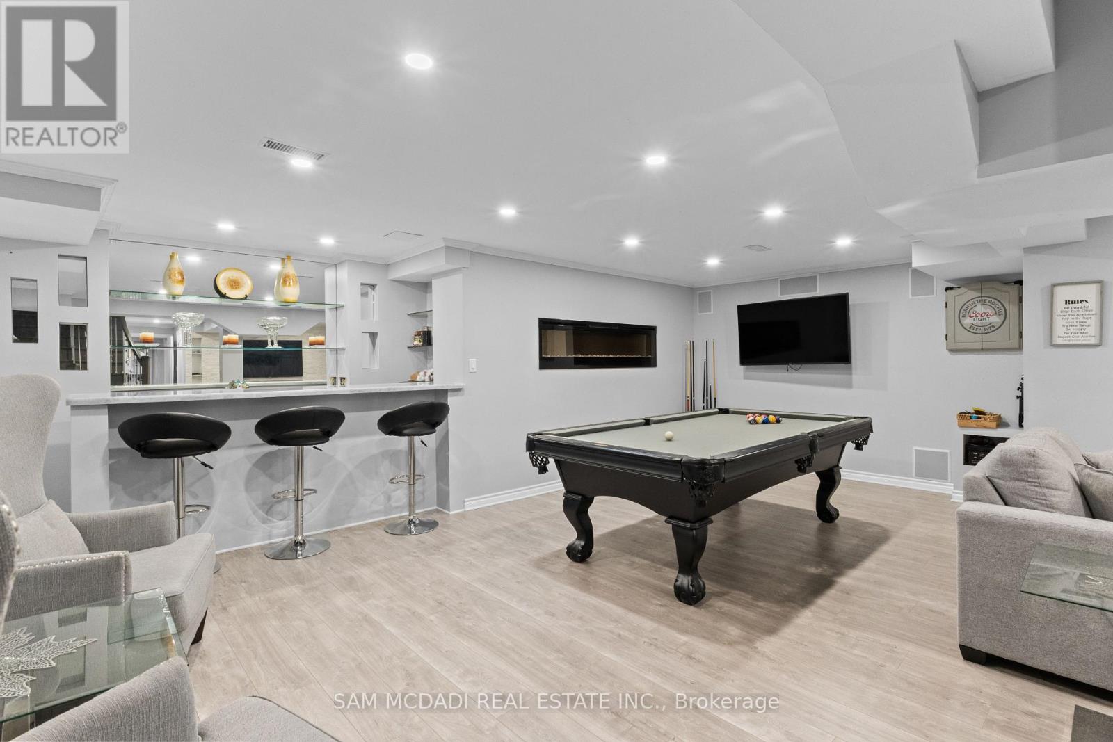 29 DELROSA WAY - 37