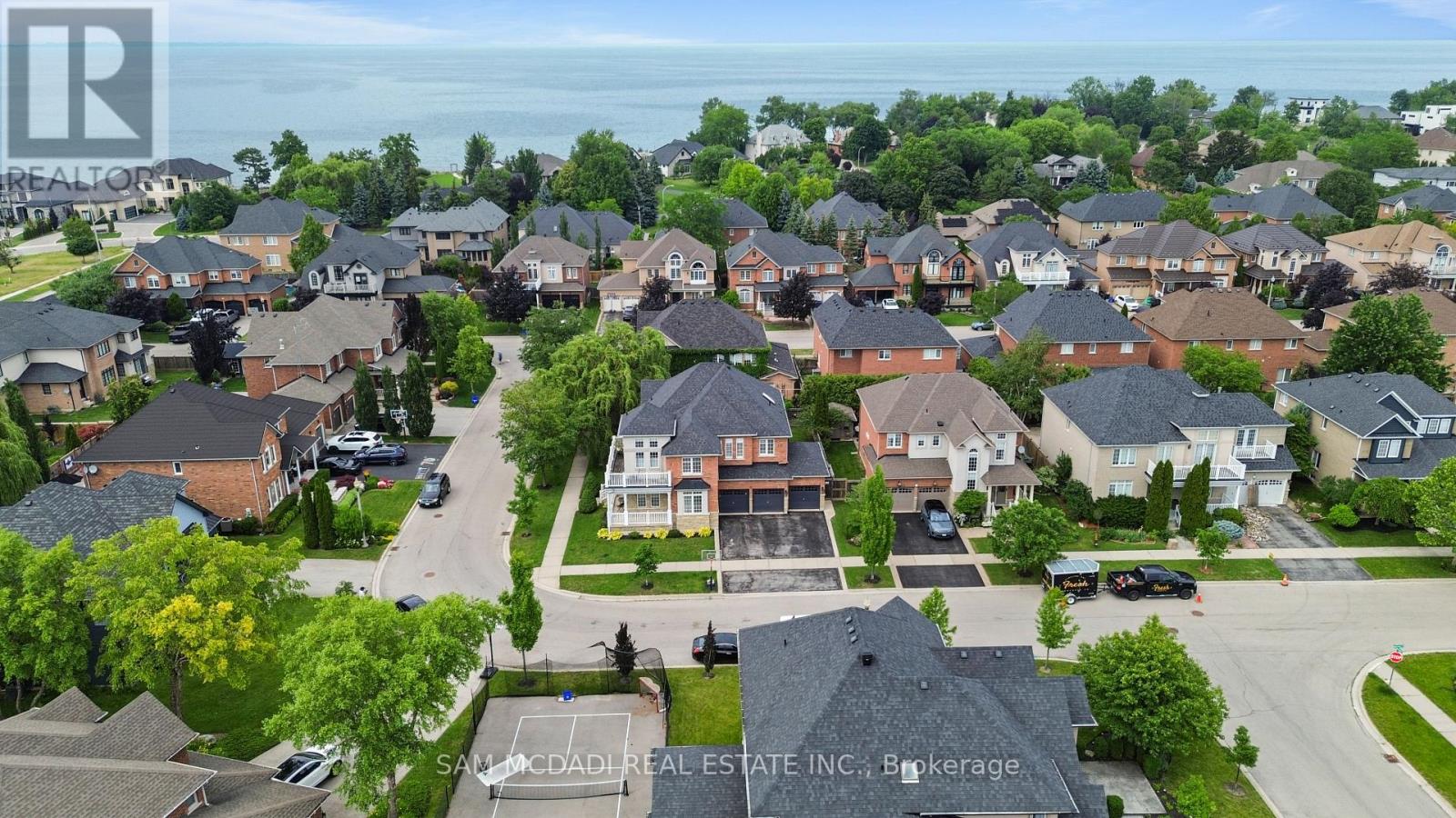 29 DELROSA WAY - 48