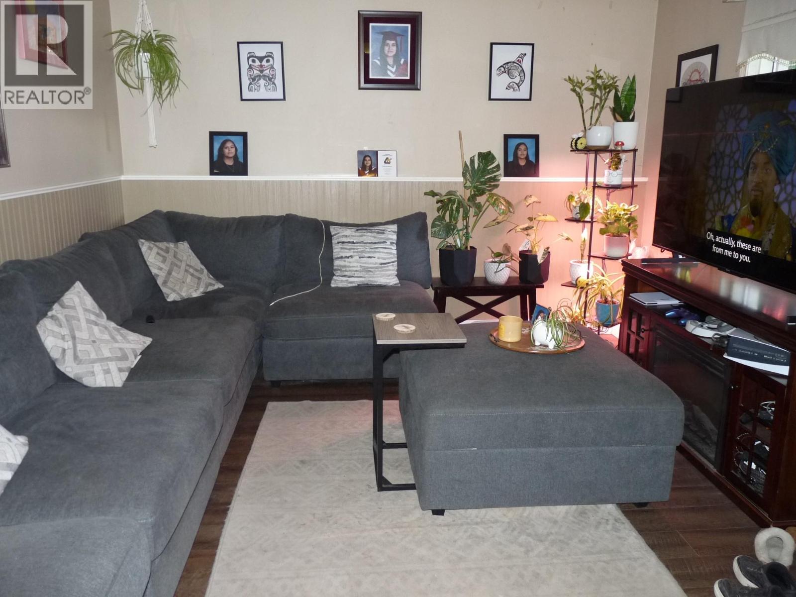 1160 Meadow Lane - Image 17