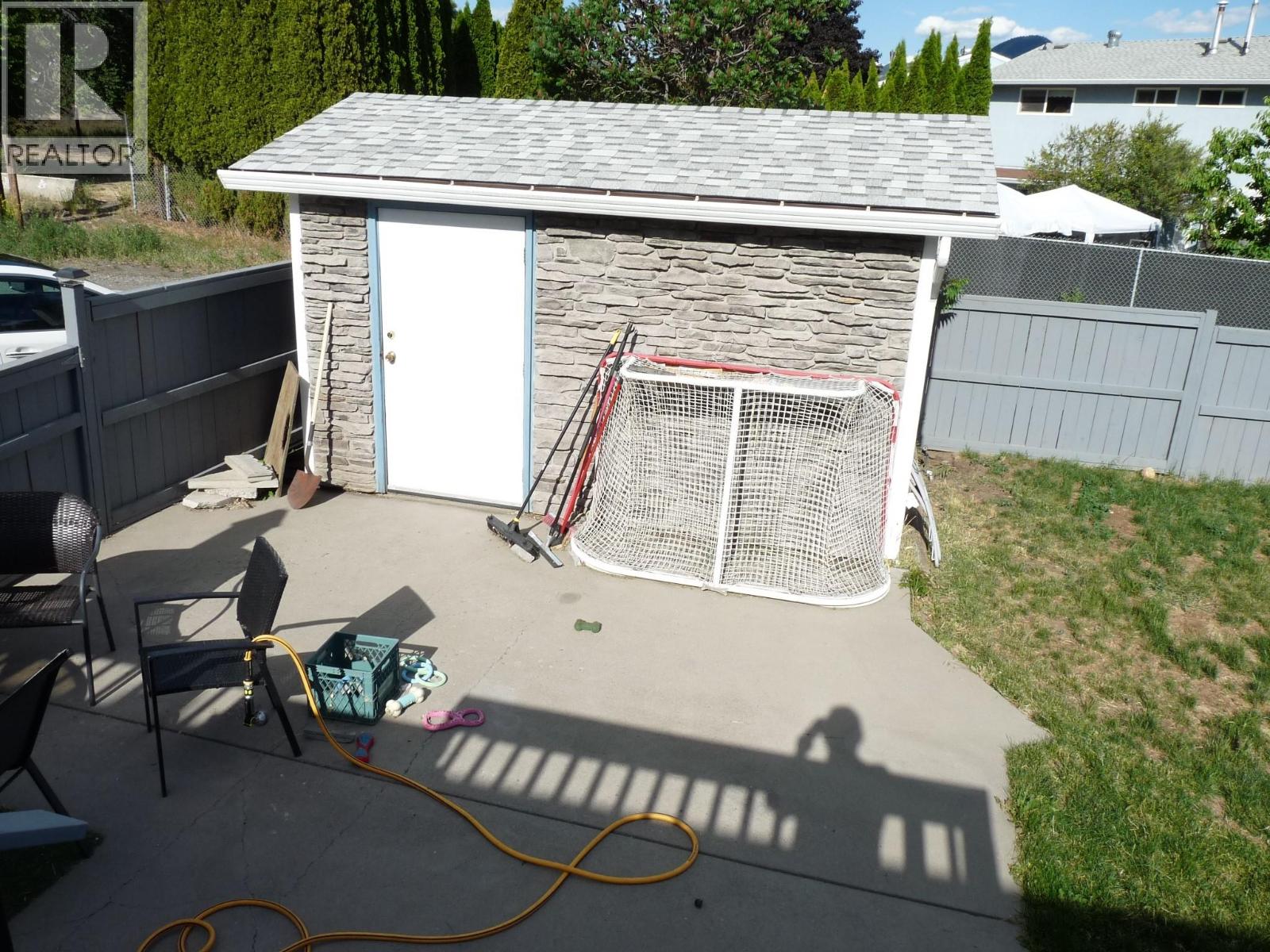 1160 Meadow Lane - Image 9