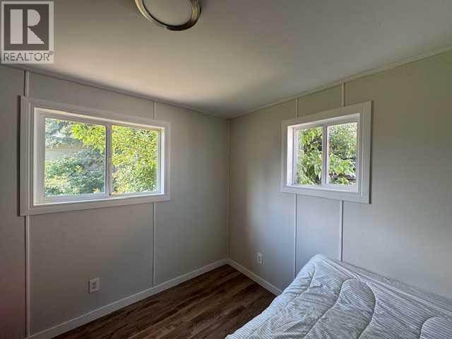 208 1 Street W - 20