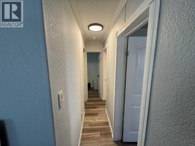 208 1 Street W - 22