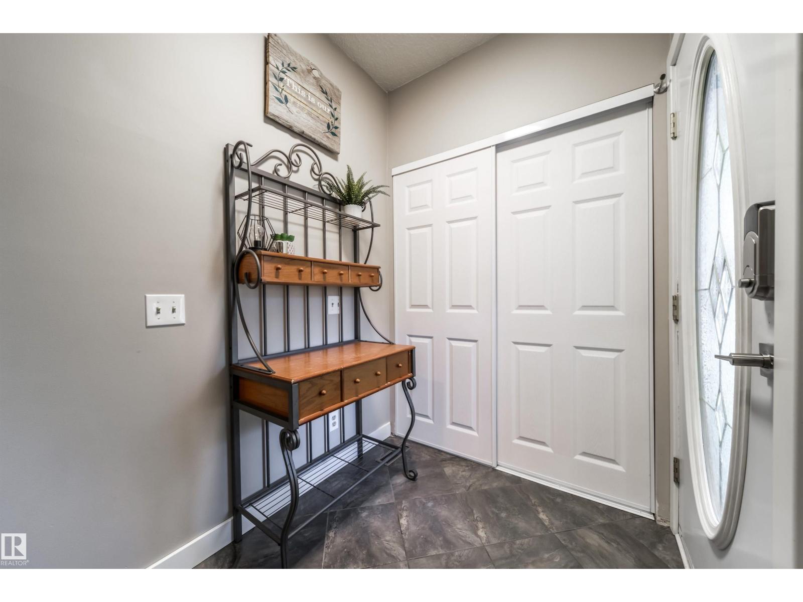 4813 44 AV — photo 10