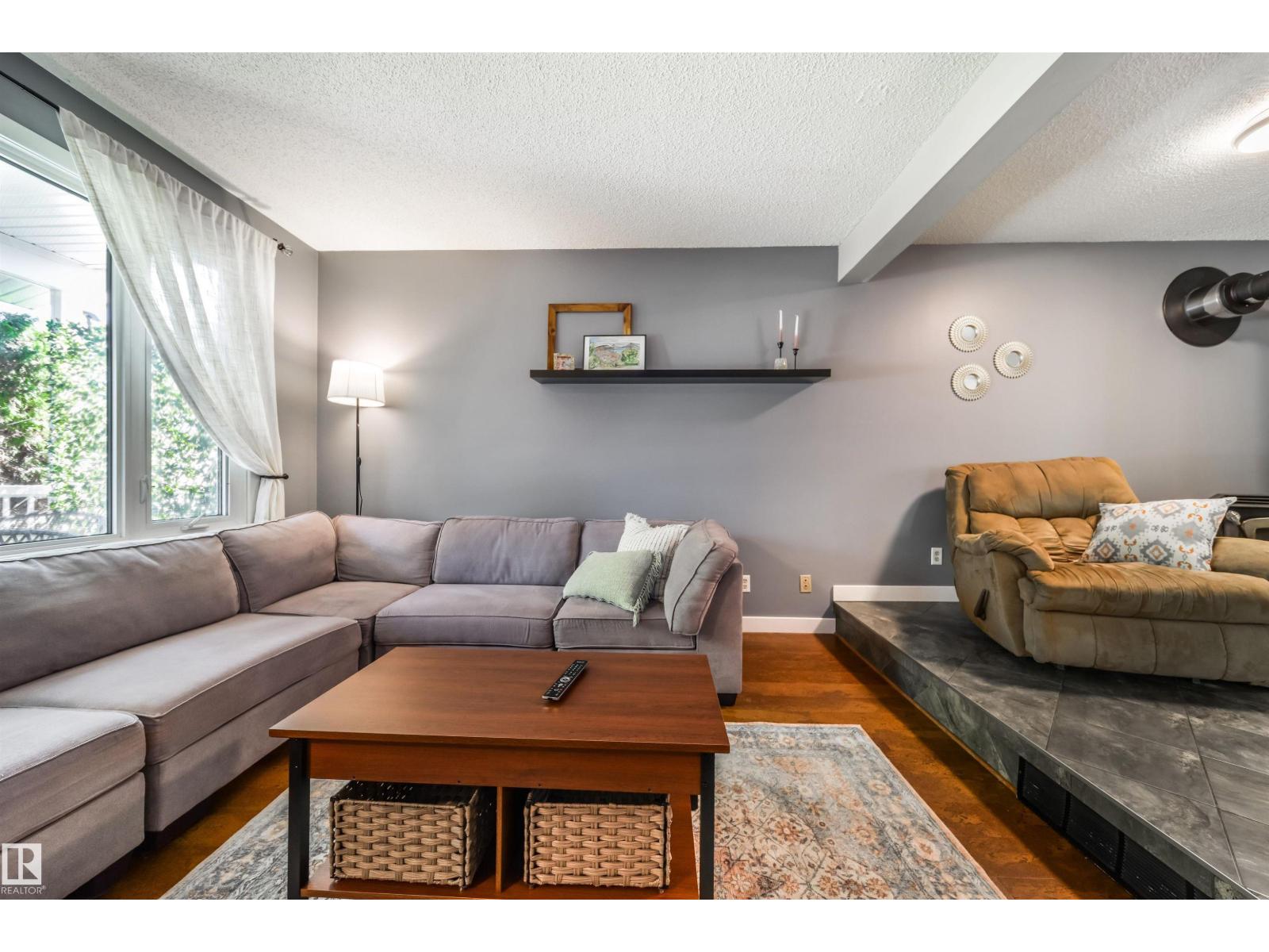 4813 44 AV — photo 15