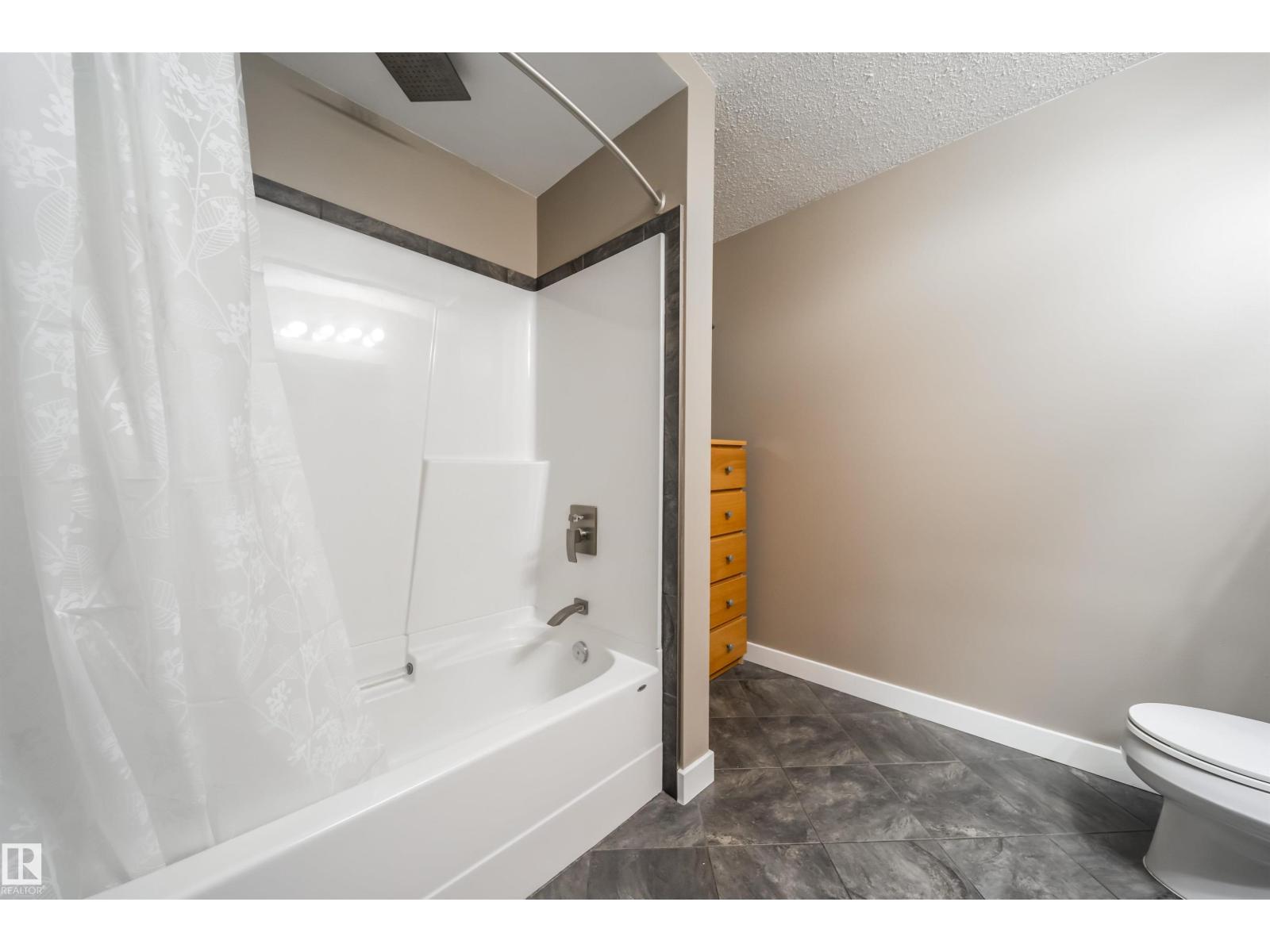 4813 44 AV — photo 27