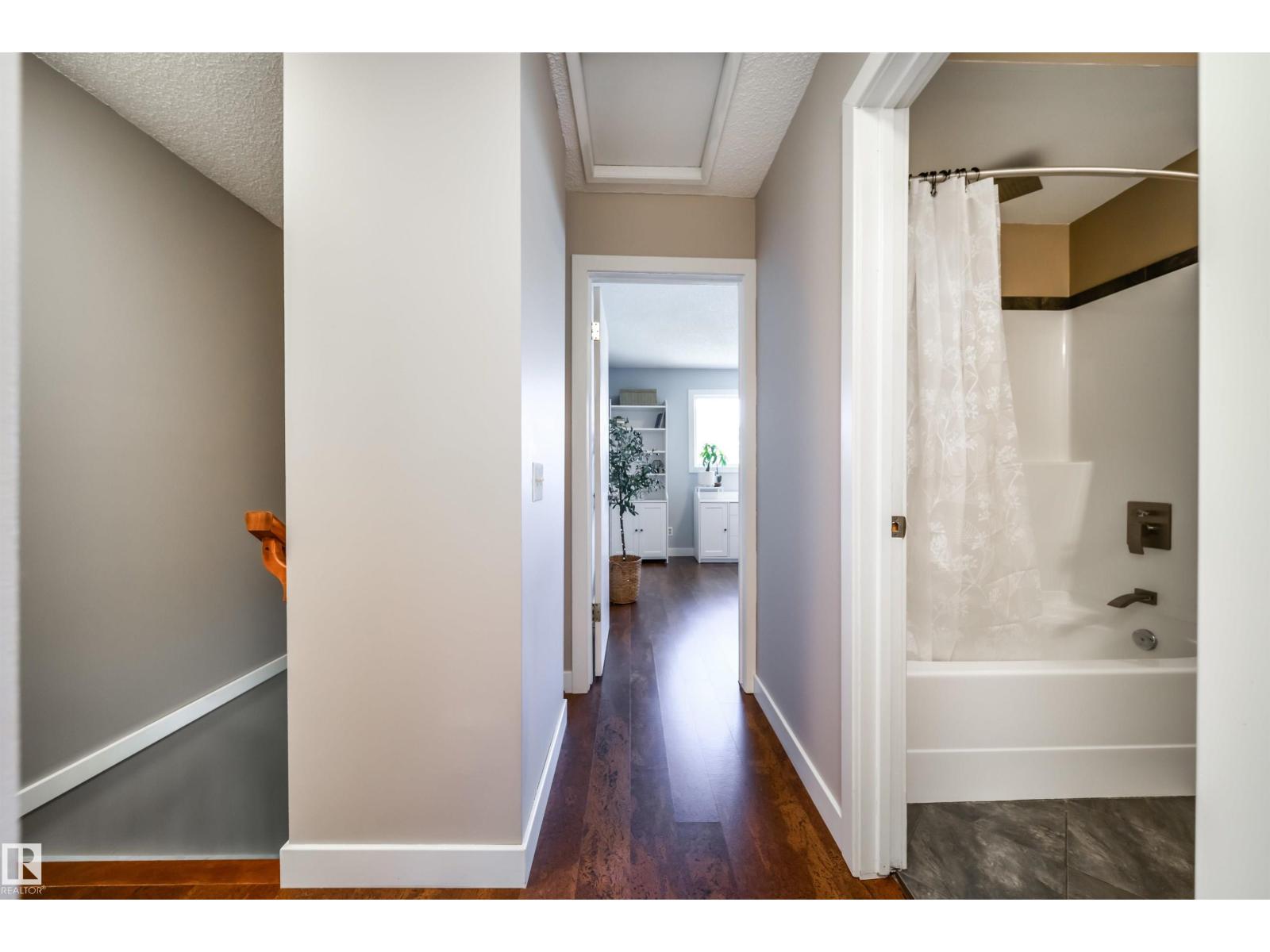 4813 44 AV — photo 28