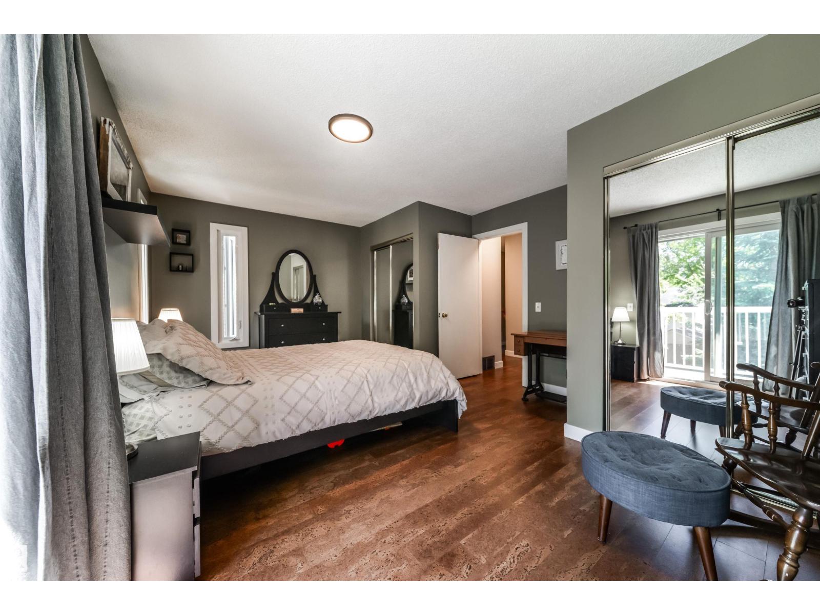 4813 44 AV — photo 32