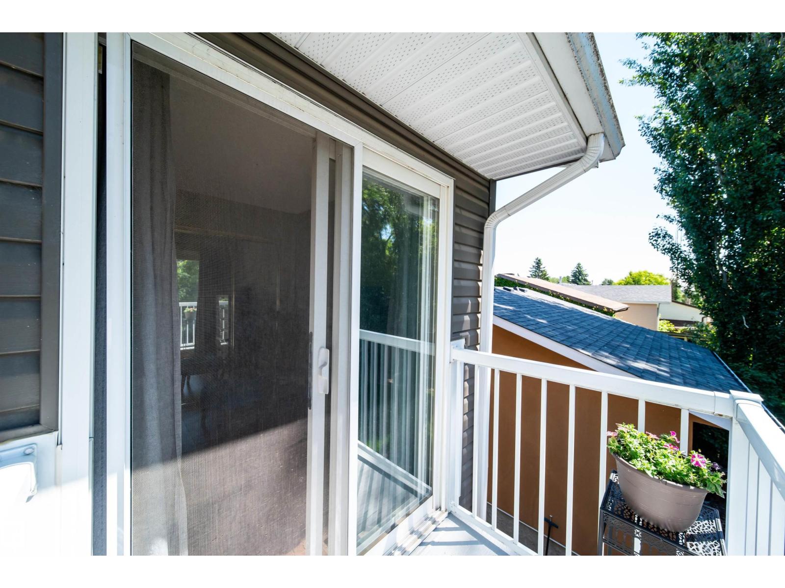 4813 44 AV — photo 35