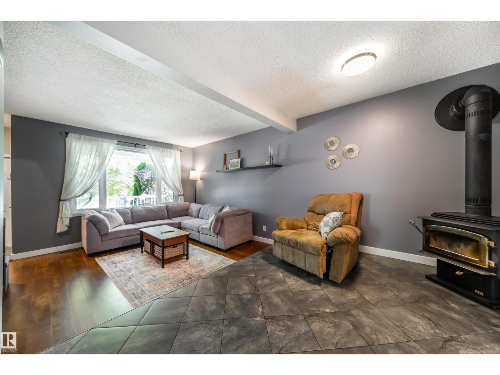 4813 44 AV — photo 6