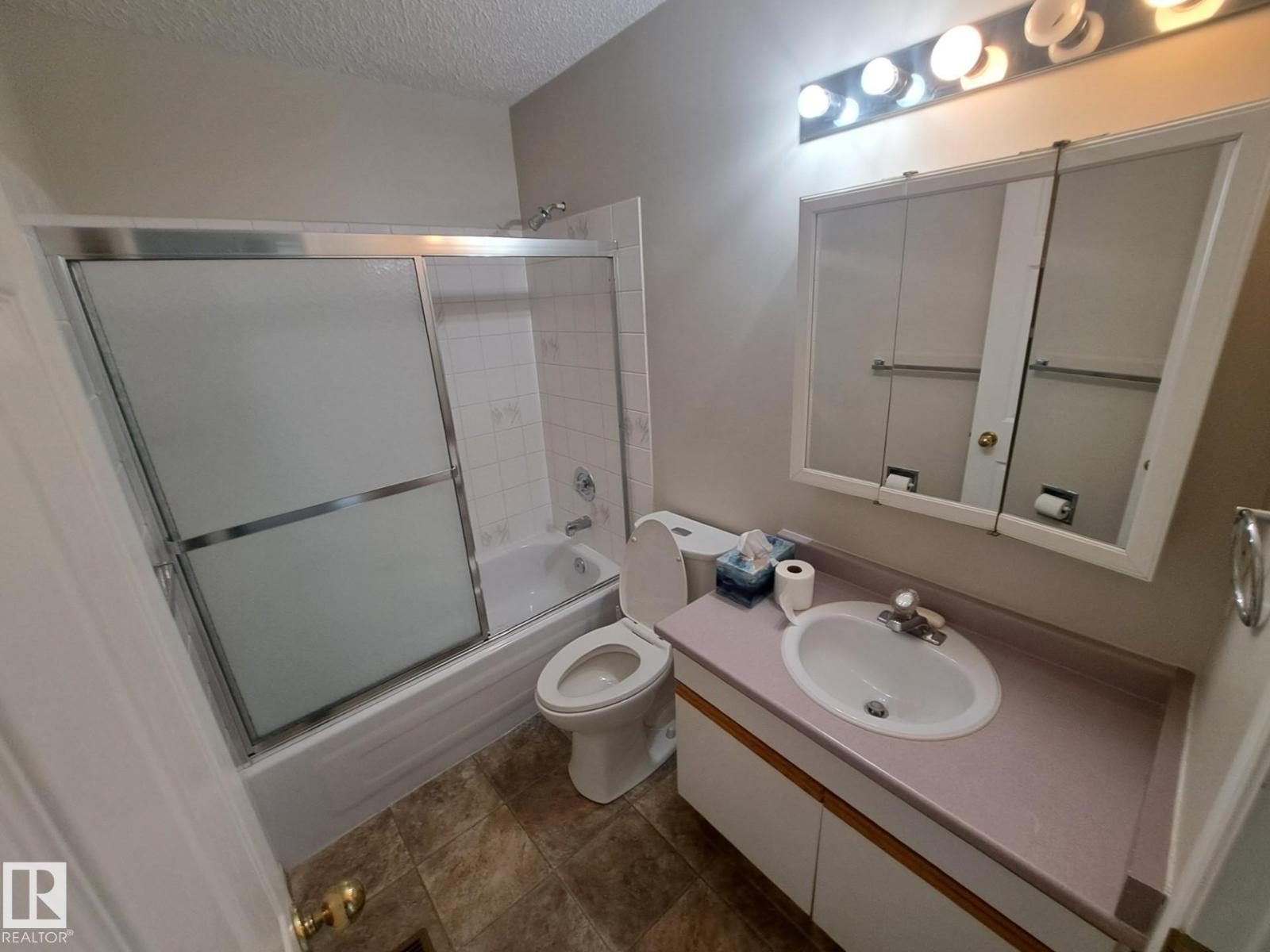 #5 11015 105 AV — photo 11