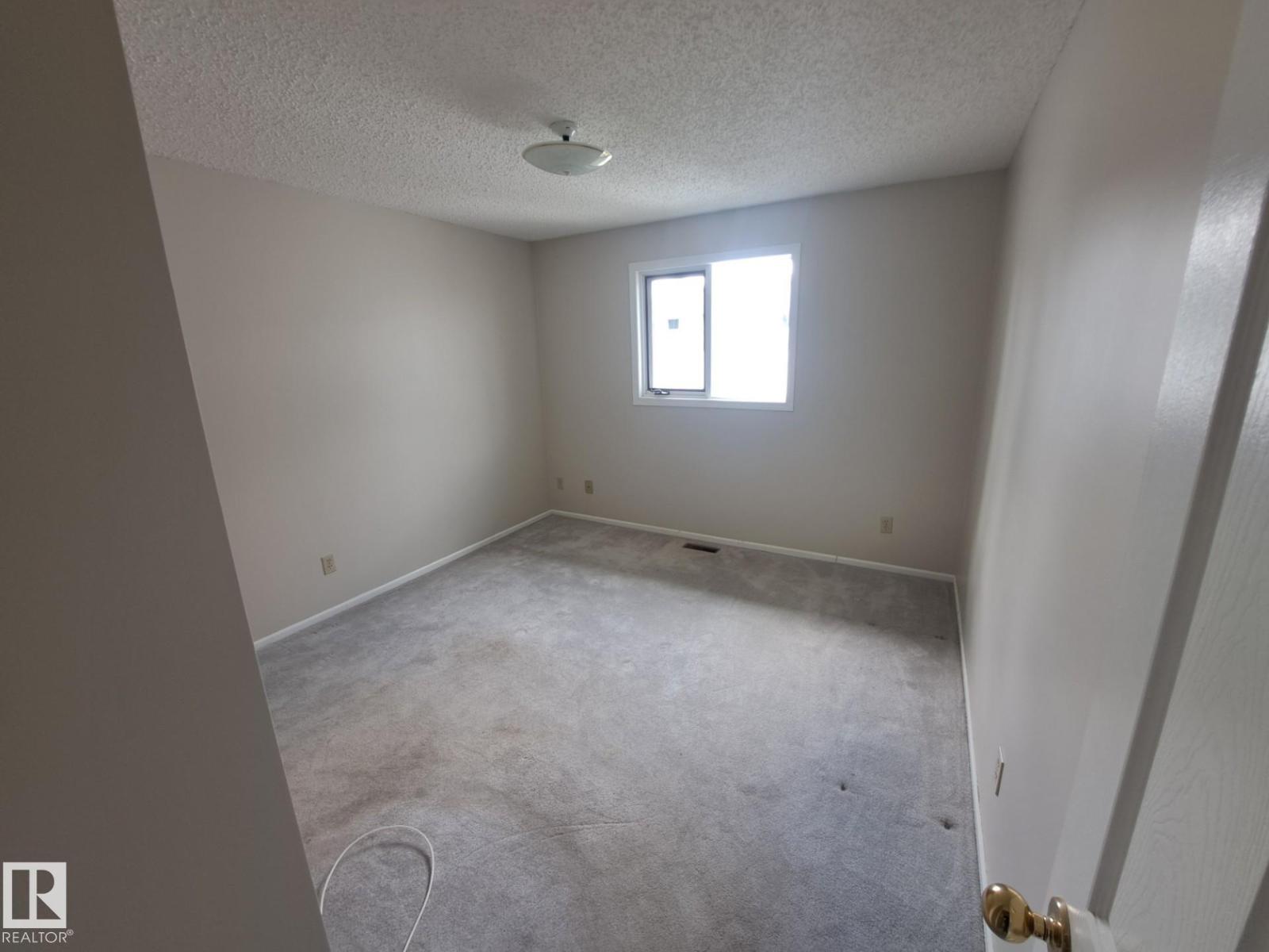 #5 11015 105 AV — photo 14