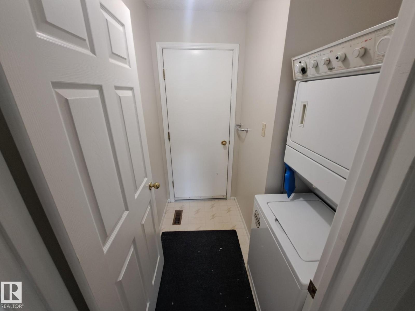 #5 11015 105 AV — photo 15