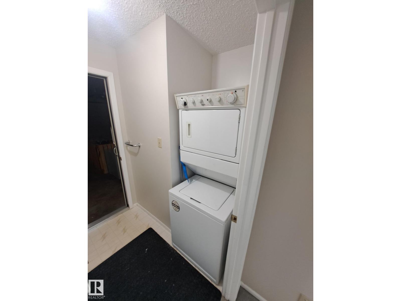 #5 11015 105 AV — photo 16