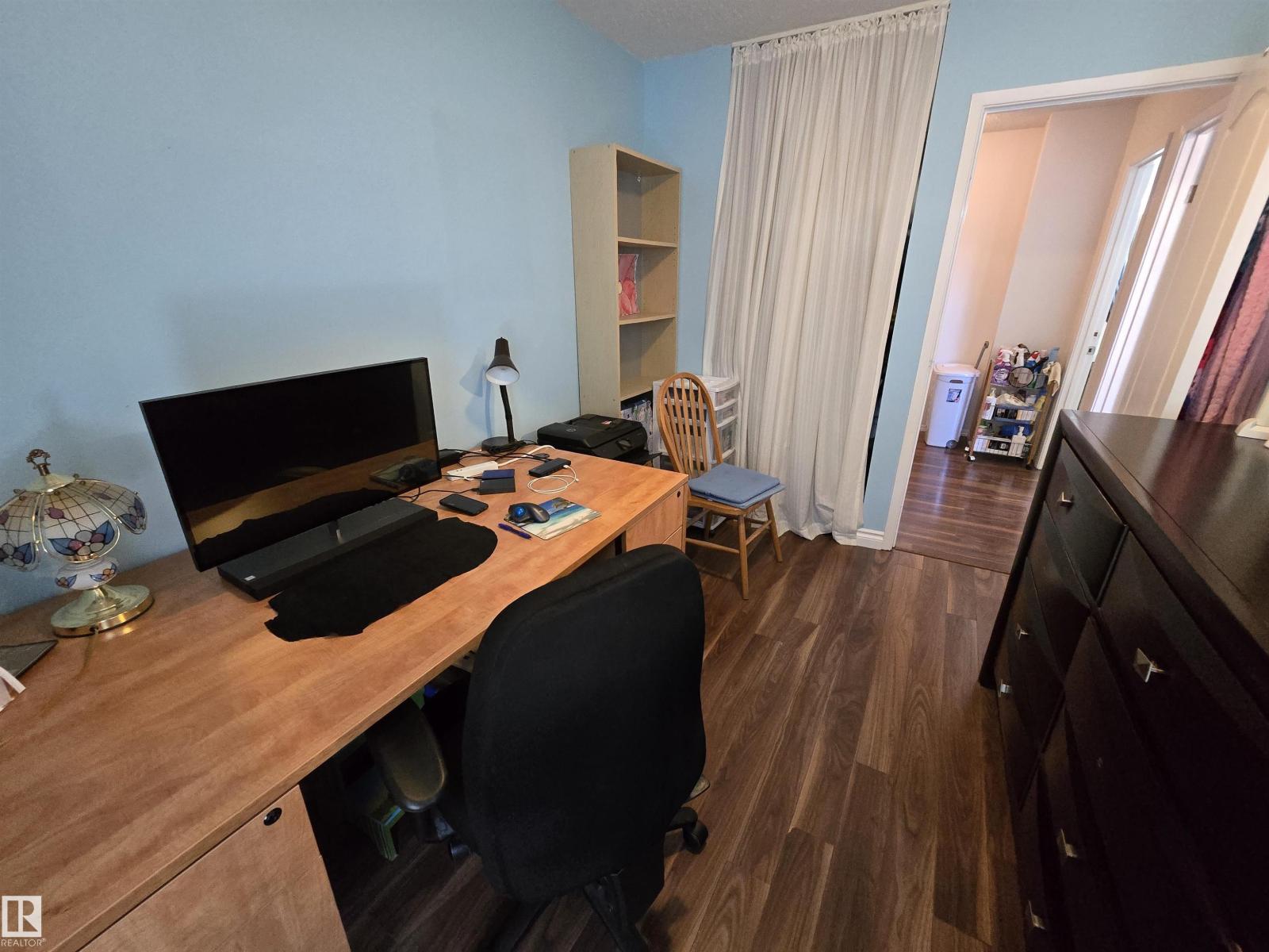 6646 178 ST NW - 23