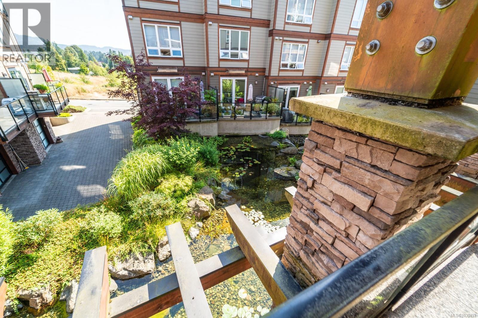 #204 6591 Lincroft Rd - 20