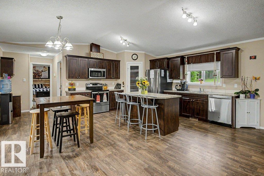 #30 53304 RGE ROAD 32 - 18