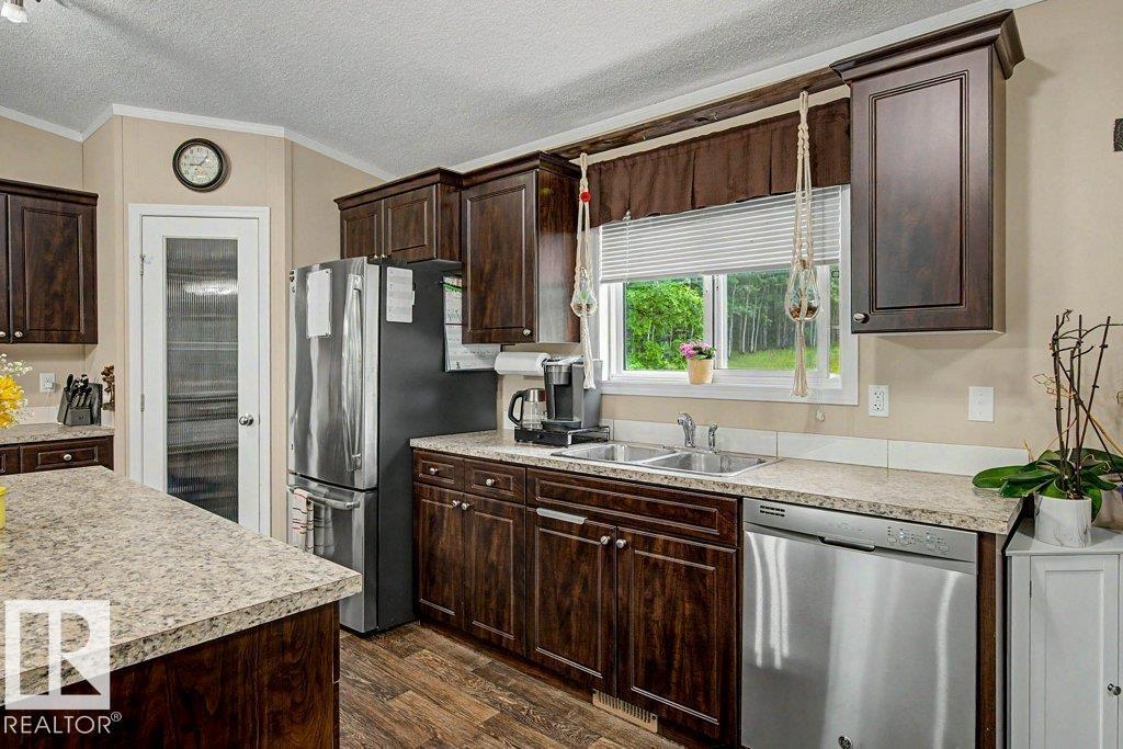 #30 53304 RGE ROAD 32 - 20