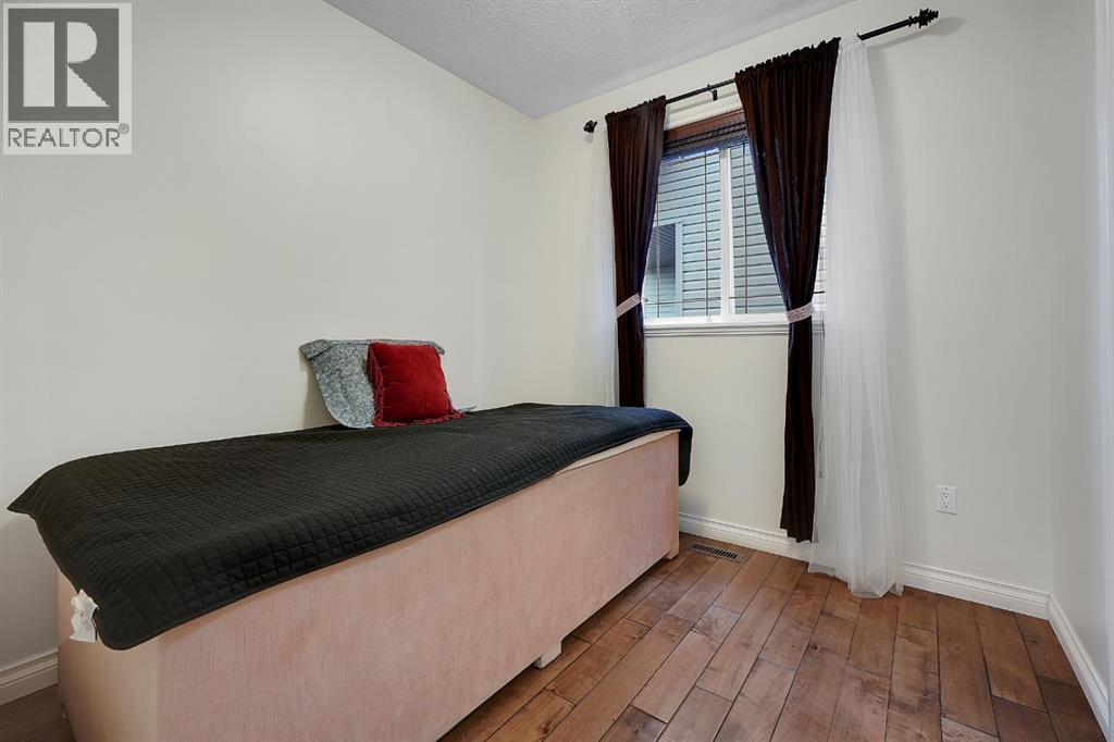 40 Baywater Court SW - 19