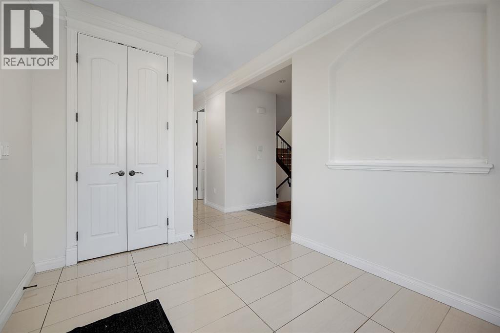 40 Baywater Court SW - 3