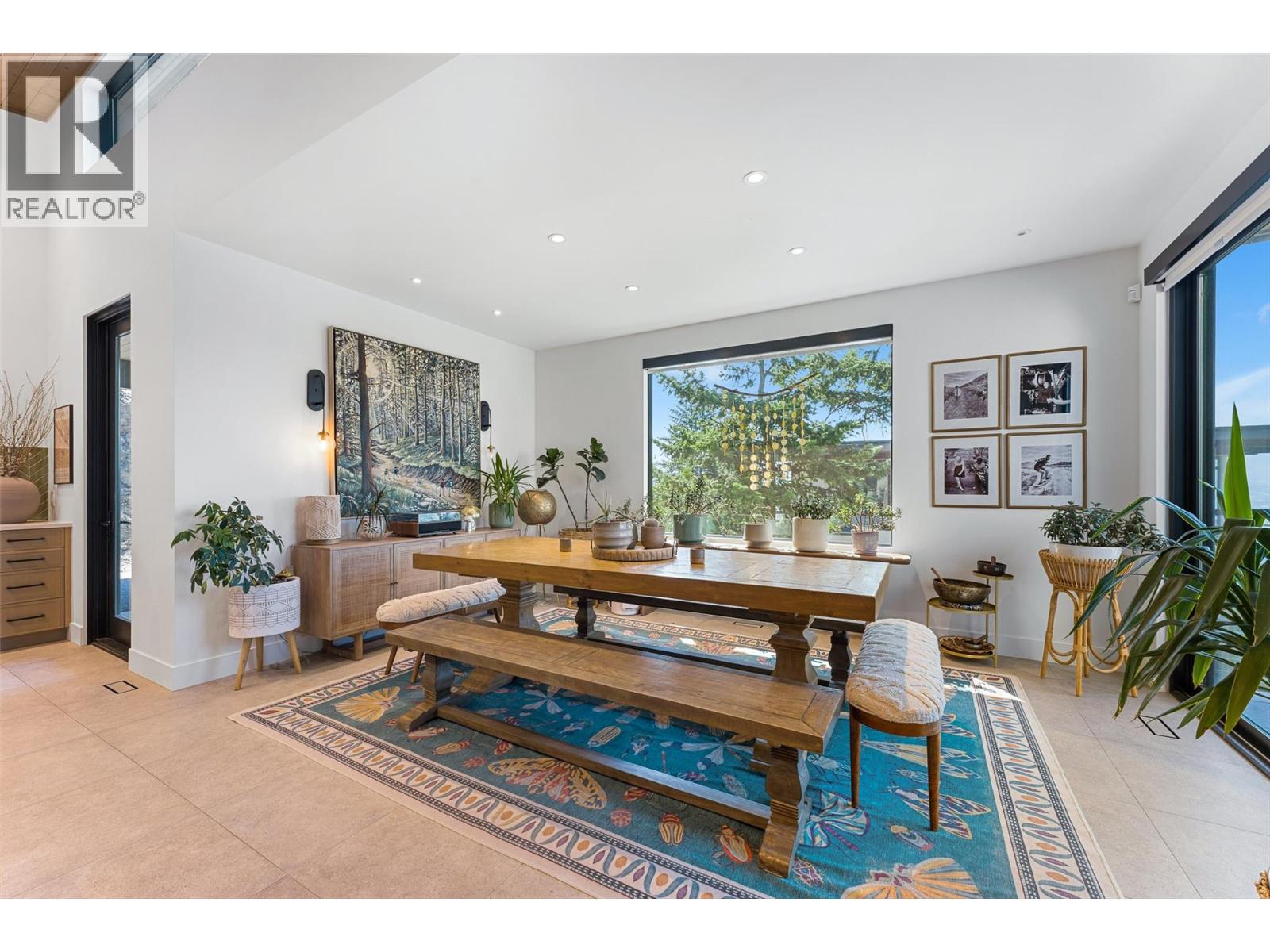 721 Pinehaven Court, Kelowna