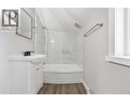 131 Margaret Avenue Unit# 5, Wallaceburg, ON N8A2A2 Photo 8