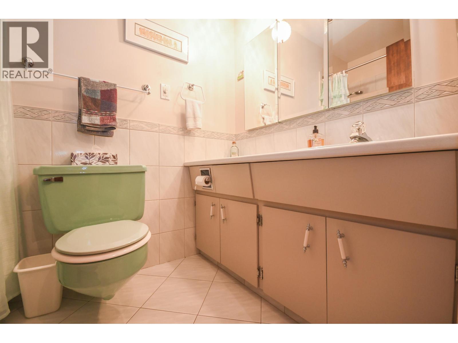 2746 FAIRVIEW CRESCENT - 21