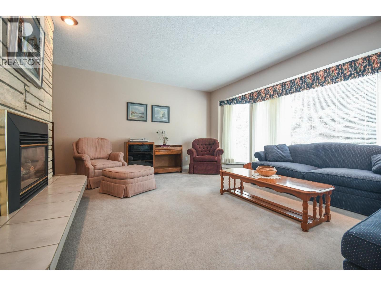 2746 FAIRVIEW CRESCENT - 3