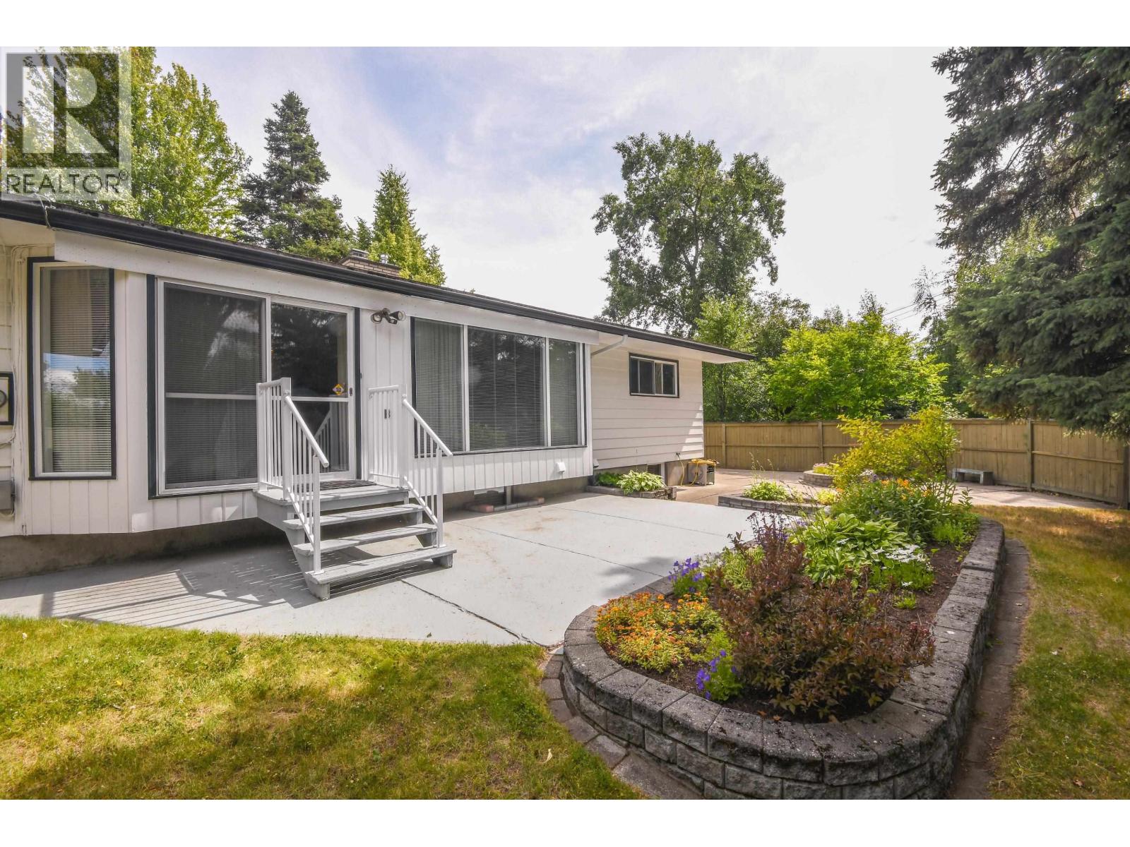 2746 FAIRVIEW CRESCENT - 36