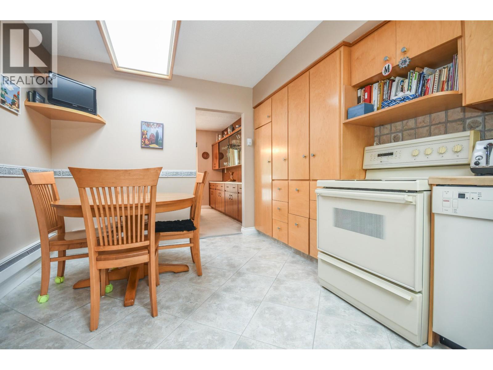 2746 FAIRVIEW CRESCENT - 9