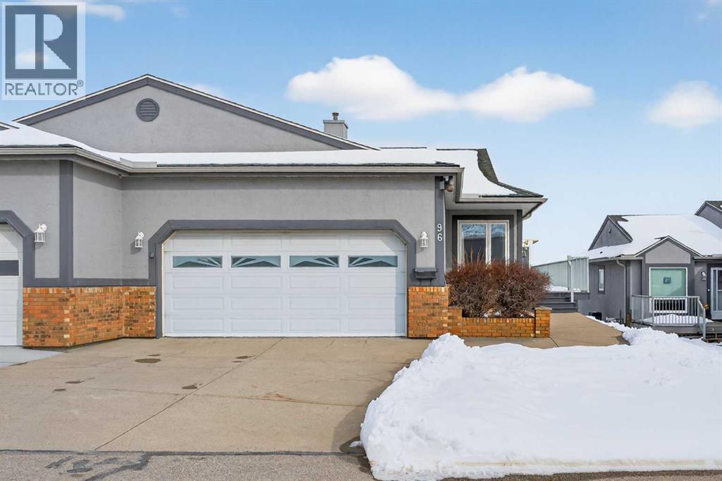 96 Norquay Heights NW - 1