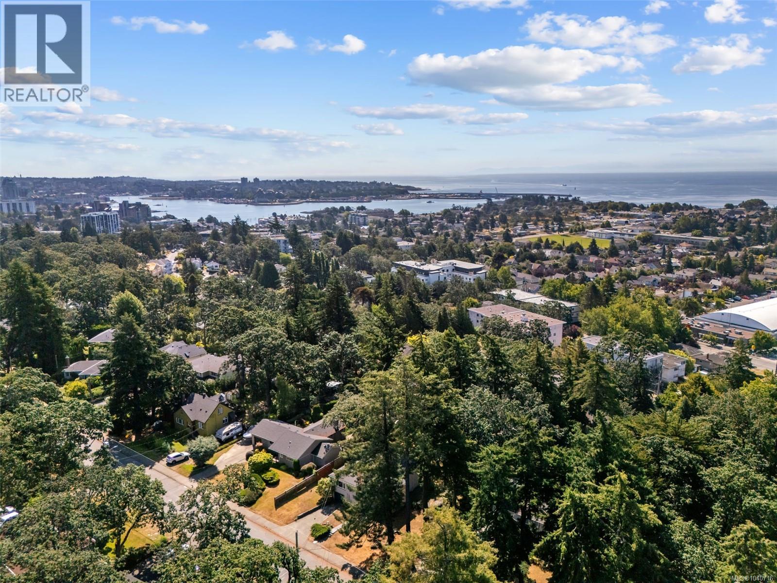 1193 Old Esquimalt Rd, Esquimalt