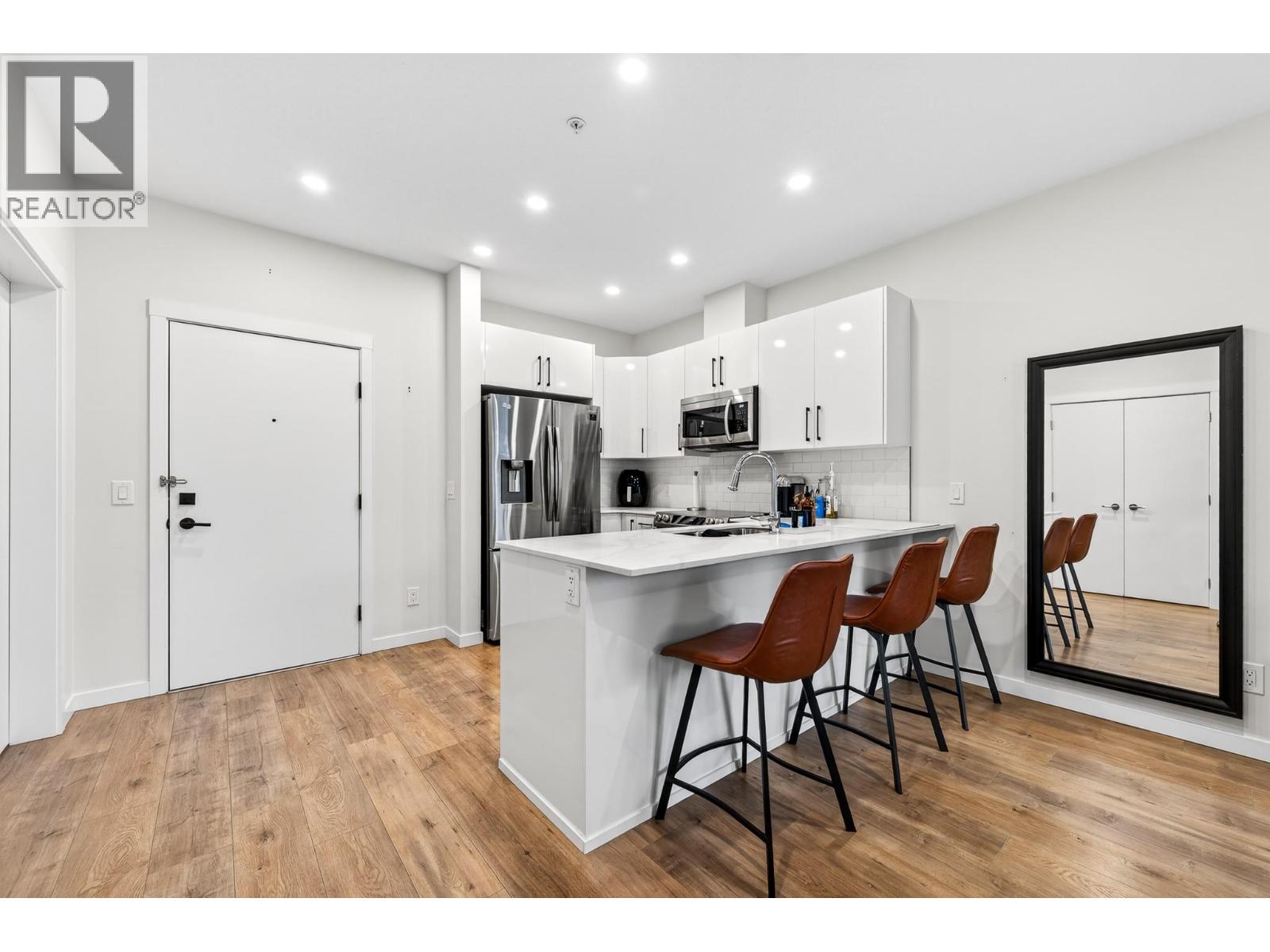 #305 1880 Hugh Allan Drive - 4
