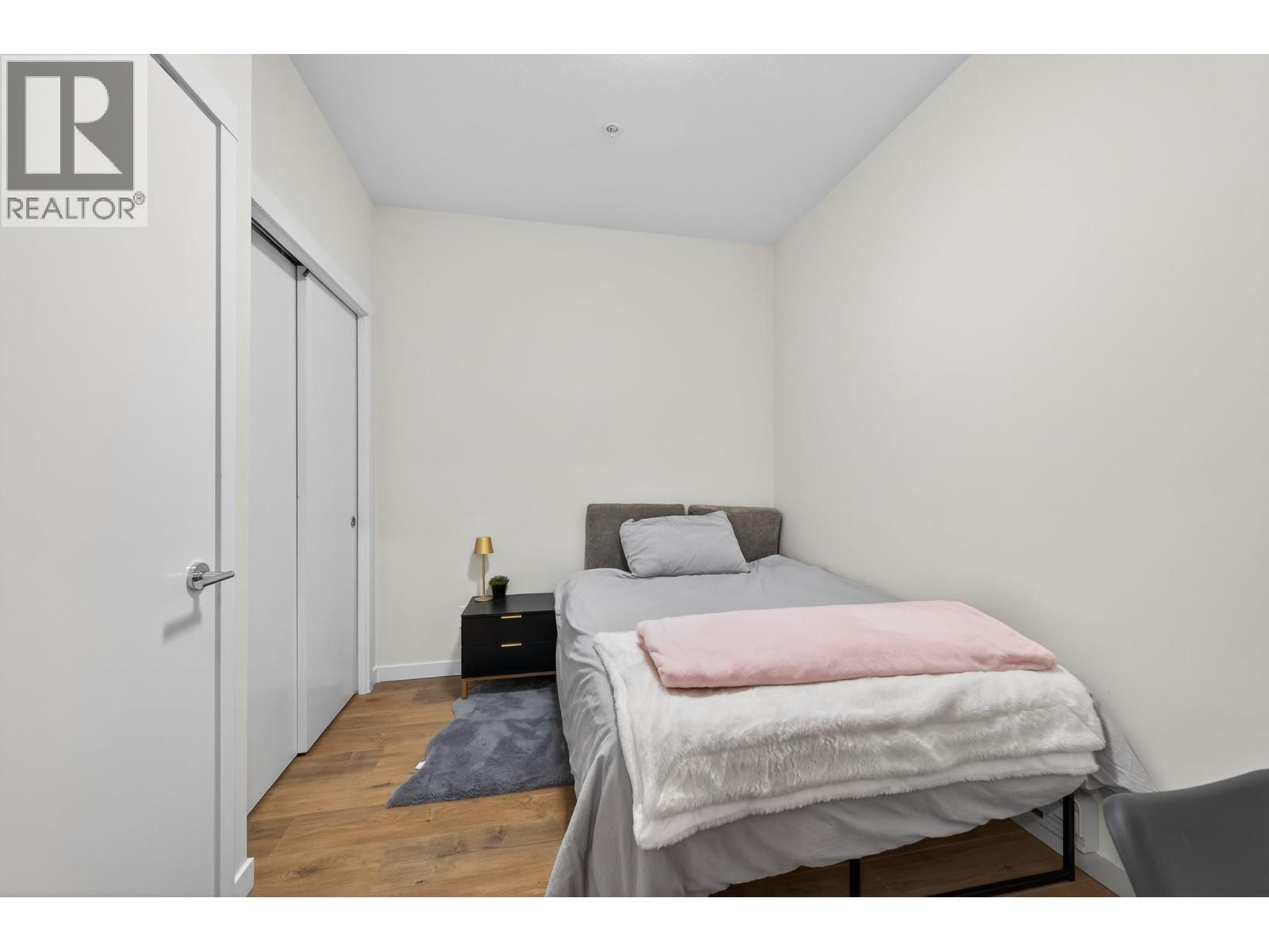 #305 1880 Hugh Allan Drive - 13
