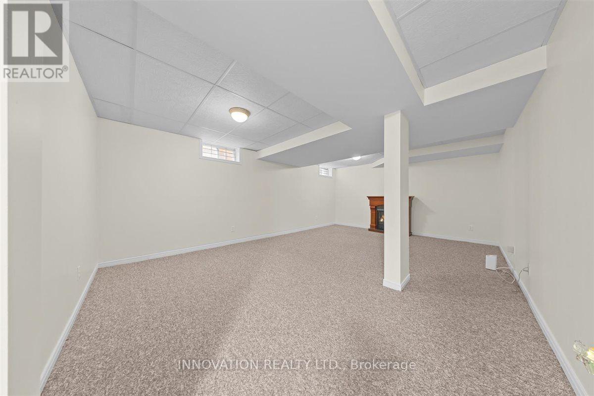 183 EQUESTRIAN DRIVE - 36