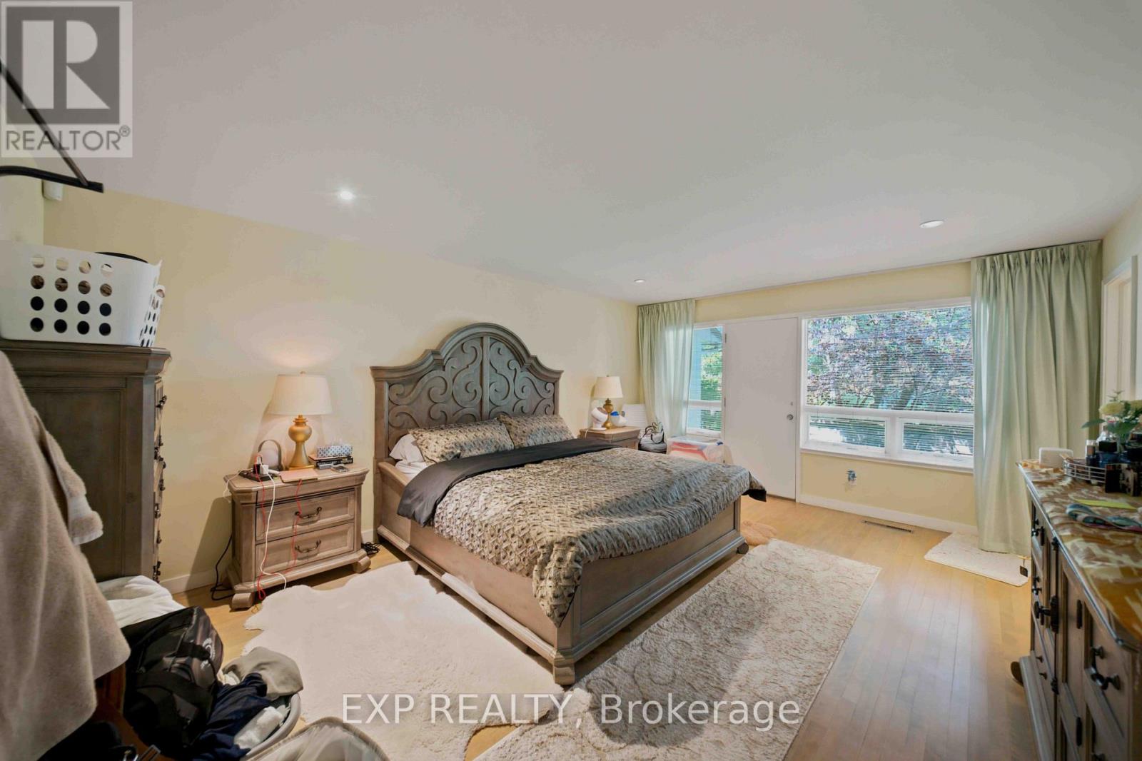 304 ROGER ROAD, Ottawa. Luxury613. By Peter Sagos - Image 17