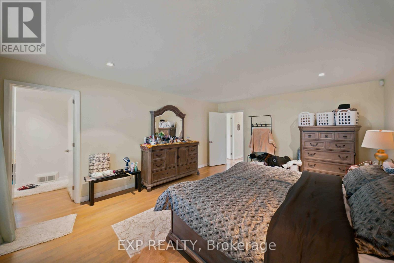304 ROGER ROAD, Ottawa. Luxury613. By Peter Sagos - Image 18