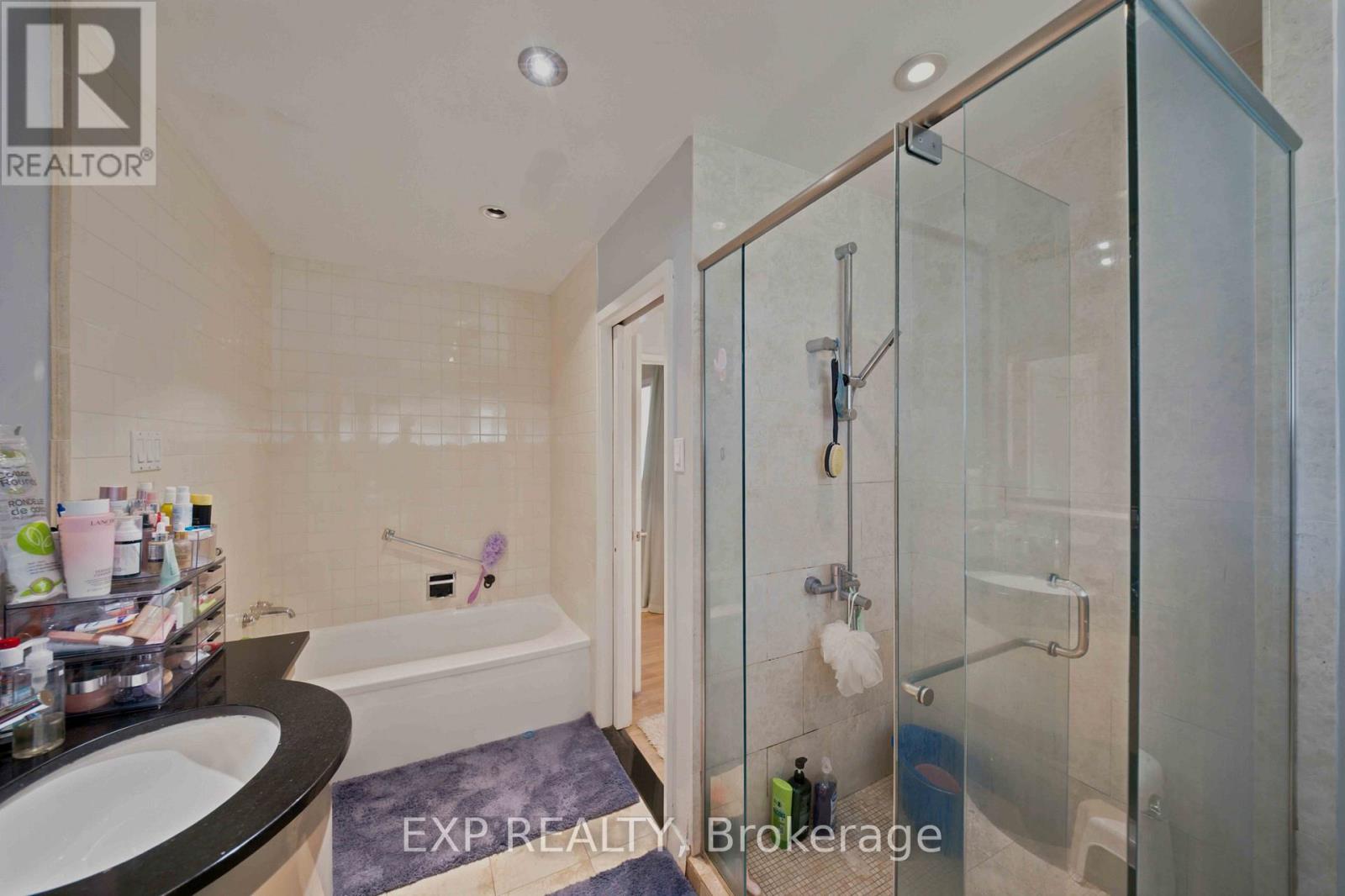 304 ROGER ROAD, Ottawa. Luxury613. By Peter Sagos - Image 20