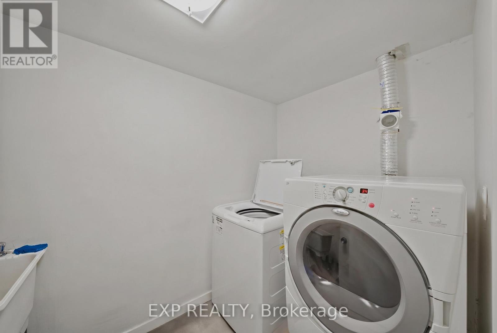 304 ROGER ROAD, Ottawa. Luxury613. By Peter Sagos - Image 40