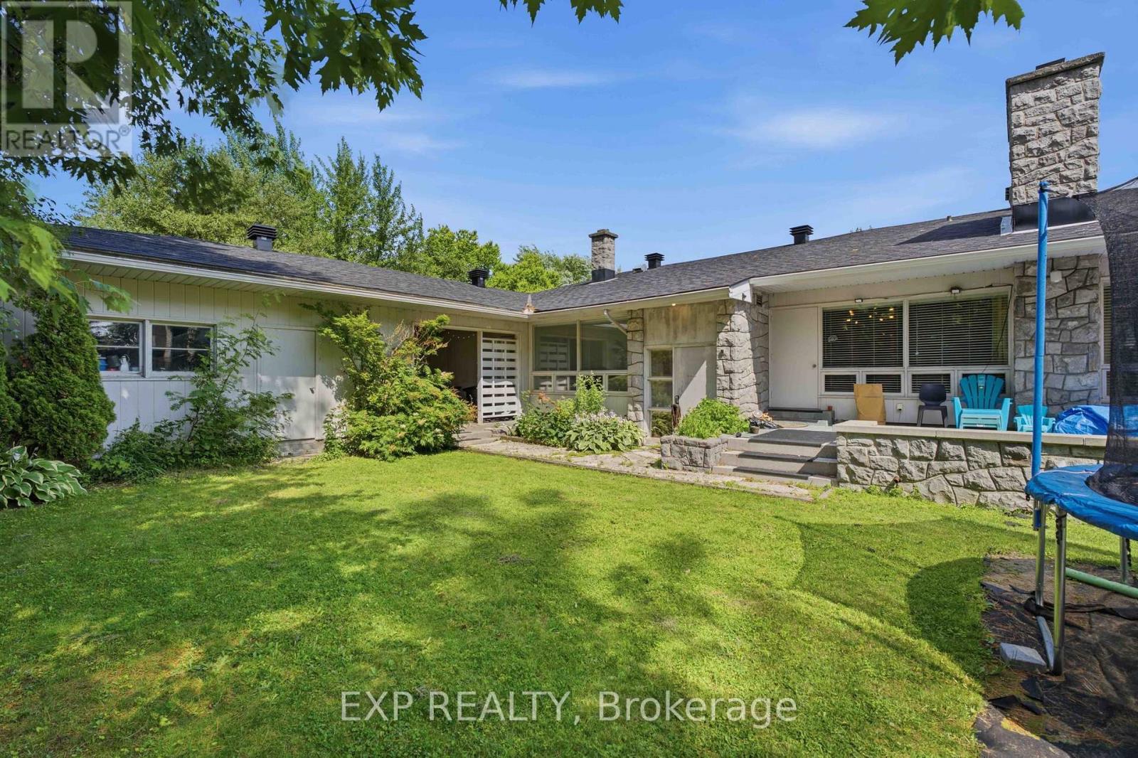 304 ROGER ROAD, Ottawa. Luxury613. By Peter Sagos - Image 41