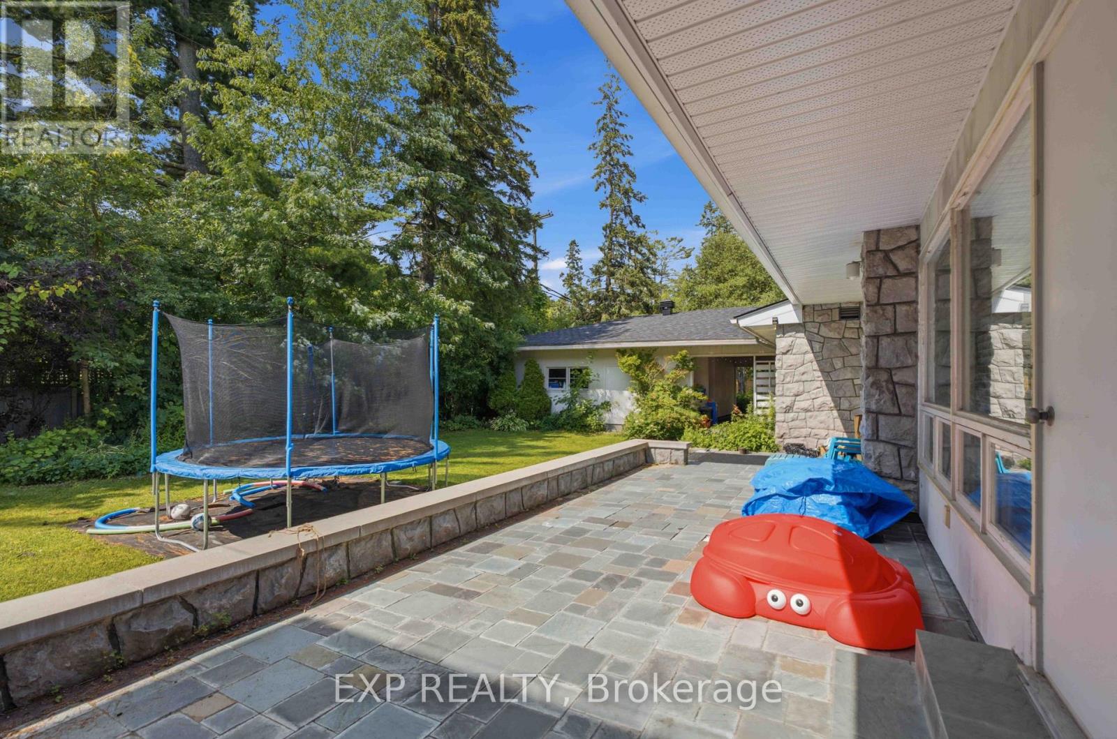 304 ROGER ROAD, Ottawa. Luxury613. By Peter Sagos - Image 43